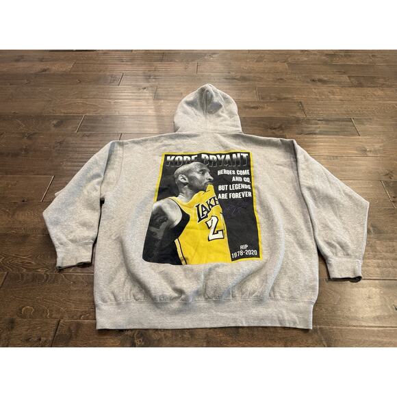 Kobe Bryant Mens Gray We Built Different XVII Job Is Done Pullover Hoodie 3XL - Picture 3 of 9